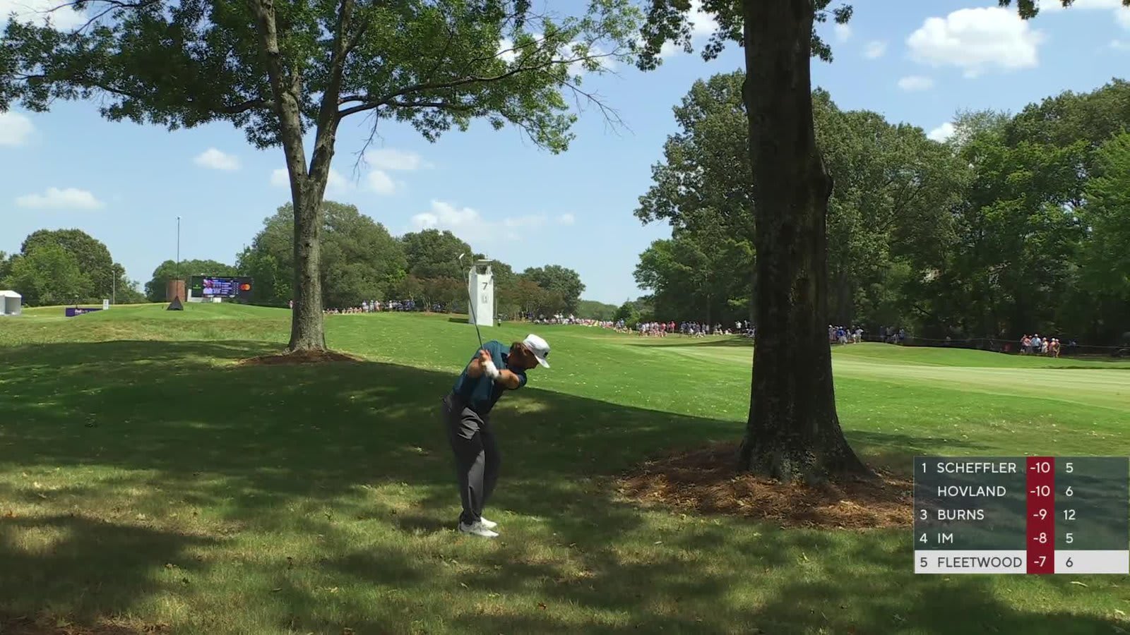 Tommy Fleetwood sinks 23-foot birdie putt on No. 7 at FedEx St. Jude
