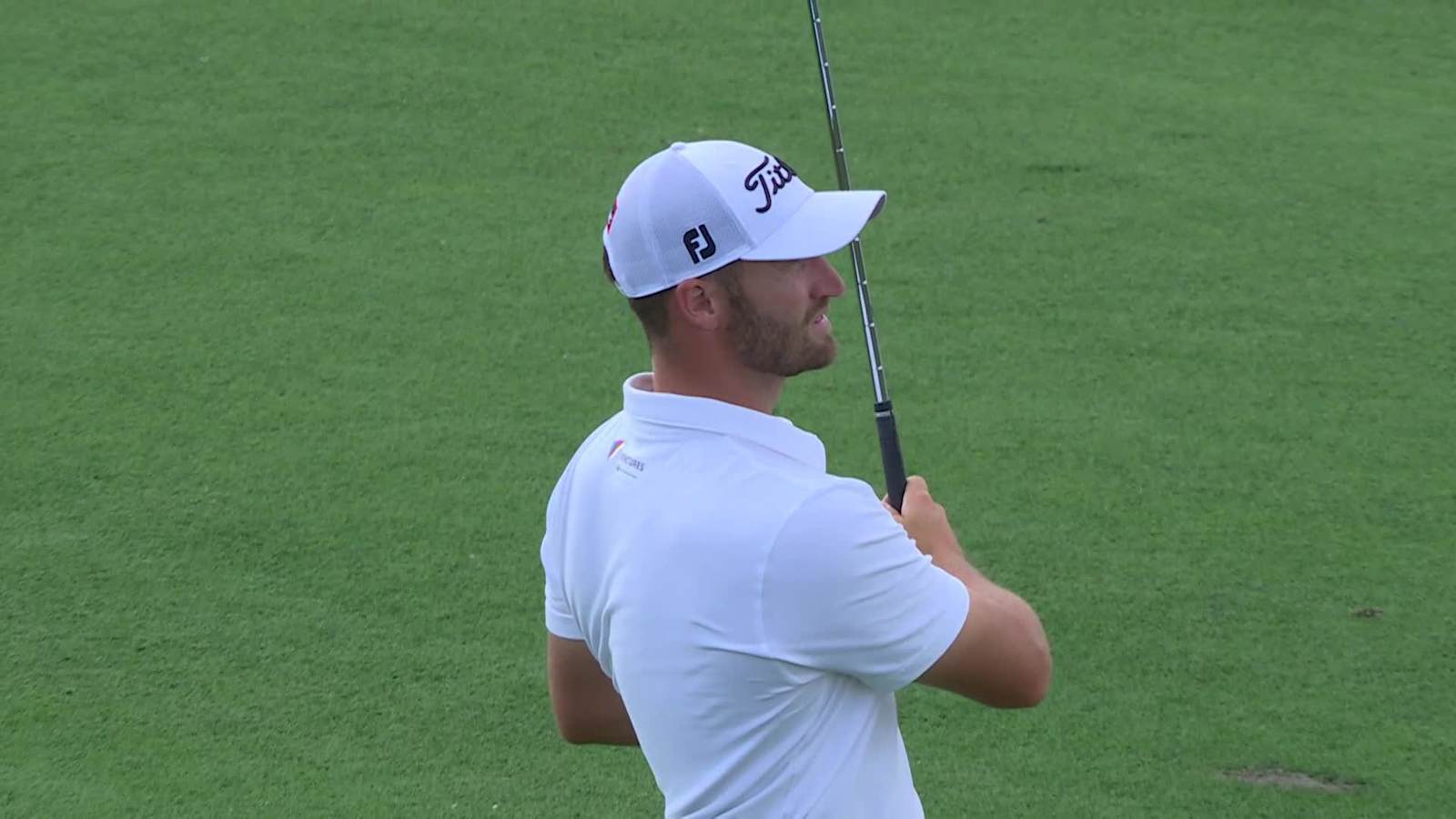 Wyndham Clark hits solid approach and drains birdie putt at Arnold Palmer