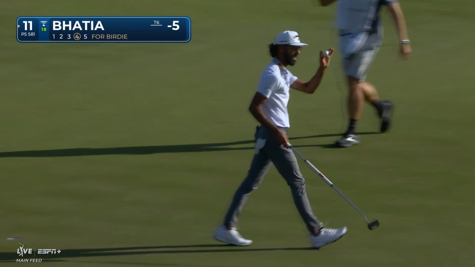 Akshay Bhatia makes short birdie putt at THE PLAYERS