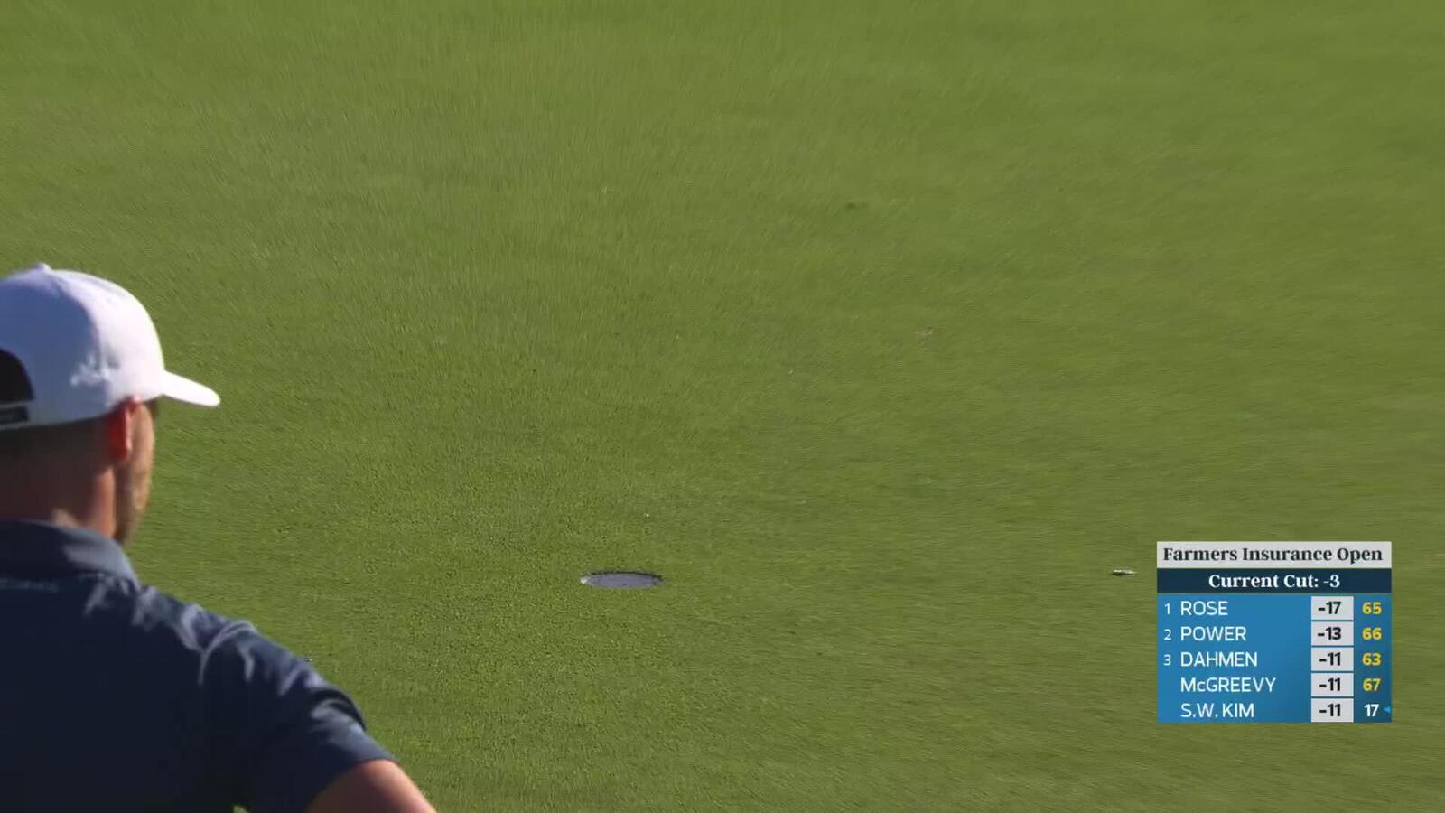 Maverick McNealy sinks 28-foot birdie putt on No. 17 at Farmers