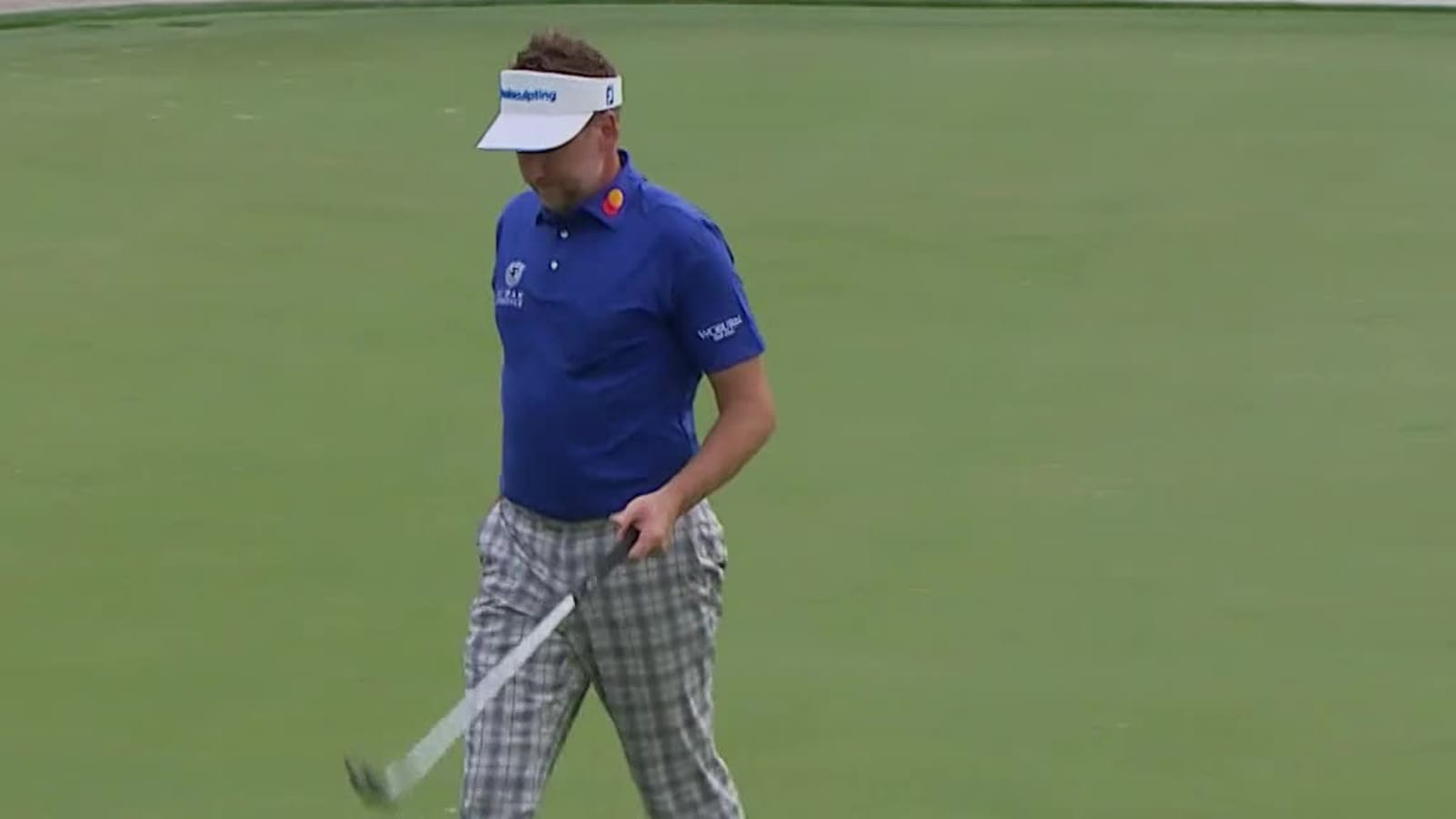 Ian Poulter drains 28-foot birdie putt at RBC Heritage