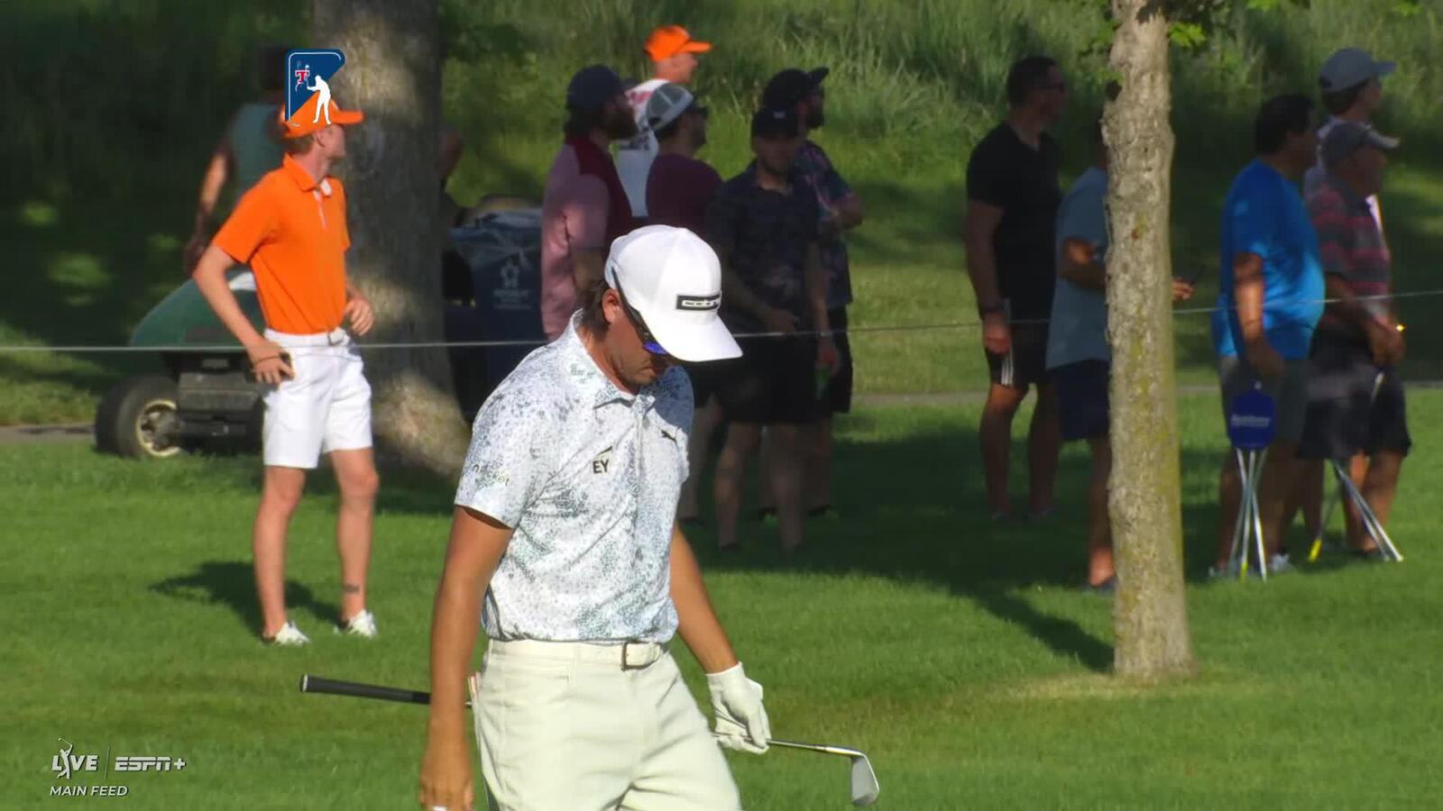 Rickie Fowler makes birdie on No. 10 at John Deere