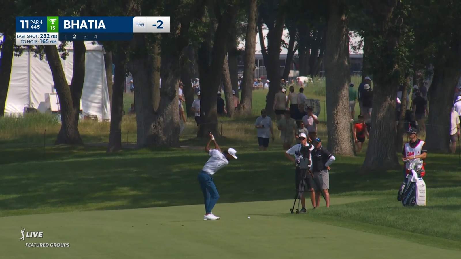 Akshay Bhatia powers 27-footer for birdie at 3M Open