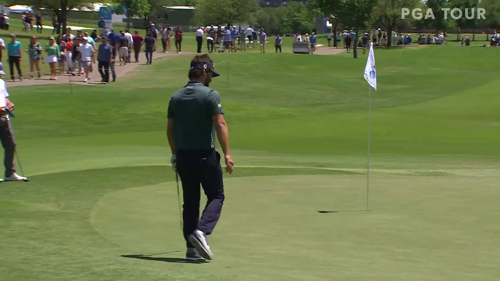 Antoine Rozner chips in for birdie at AT&T Byron Nelson