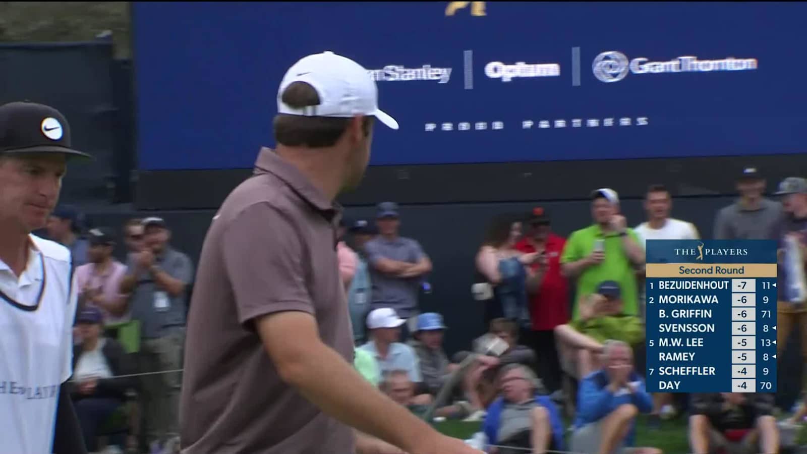 Scottie Scheffler makes birdie on No. 9 at THE PLAYERS