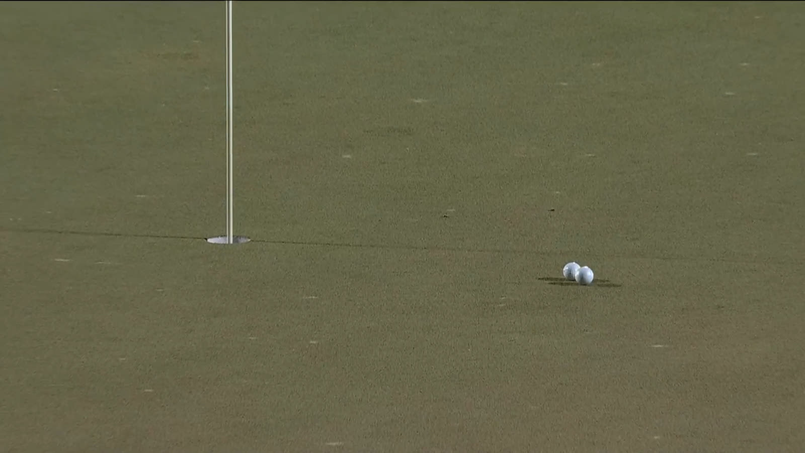Max Homa knocks Rory McIlroy’s ball to set up birdie at Capital One’s The Match