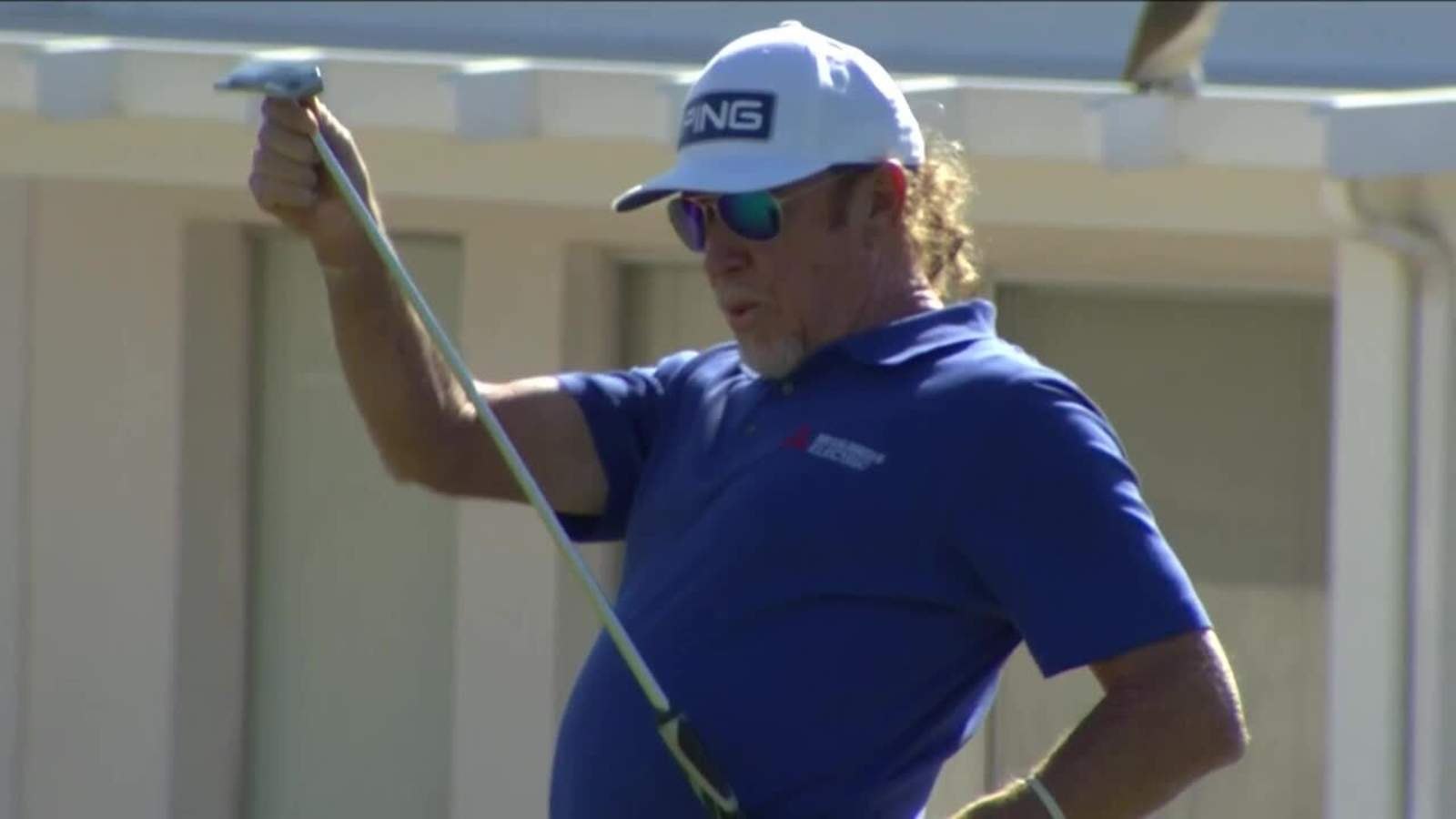 Miguel Angel Jiménez pours in birdie putt at Cologuard