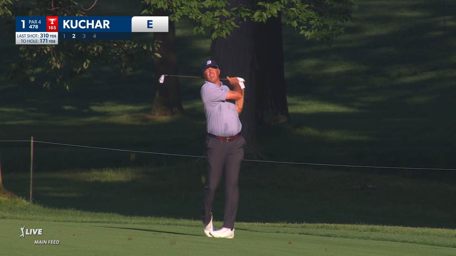 Matt Kuchar opens with nice approach to set up birdie at the Memorial