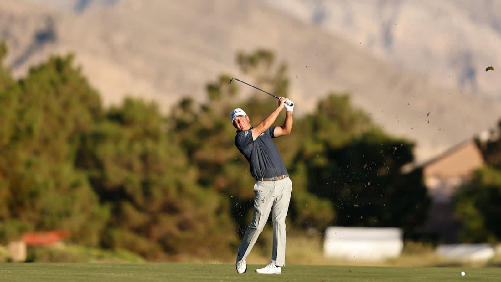 Tom Hoge takes one-shot solo lead Thursday at Shriners Children's Open
