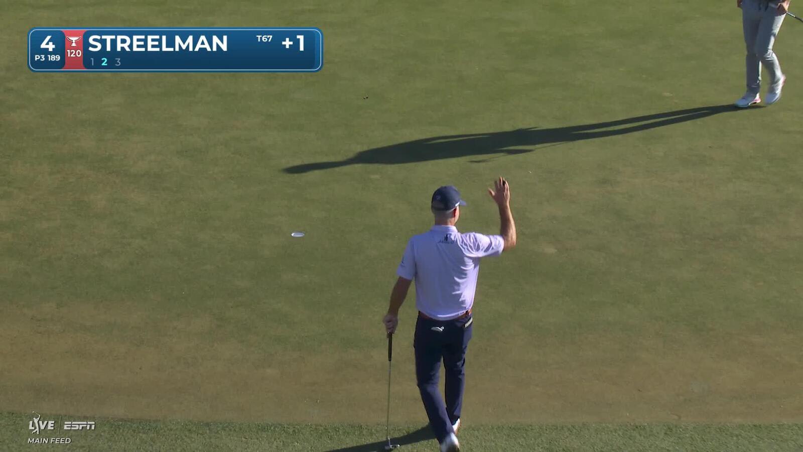 Kevin Streelman pours in 15-foot birdie putt on No. 4 at Valspar