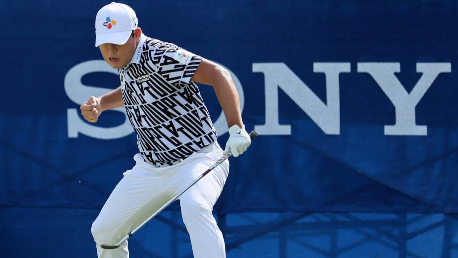 Ryan Armour's first-round ace leads Shots of the Week at Sony Open in Hawaii