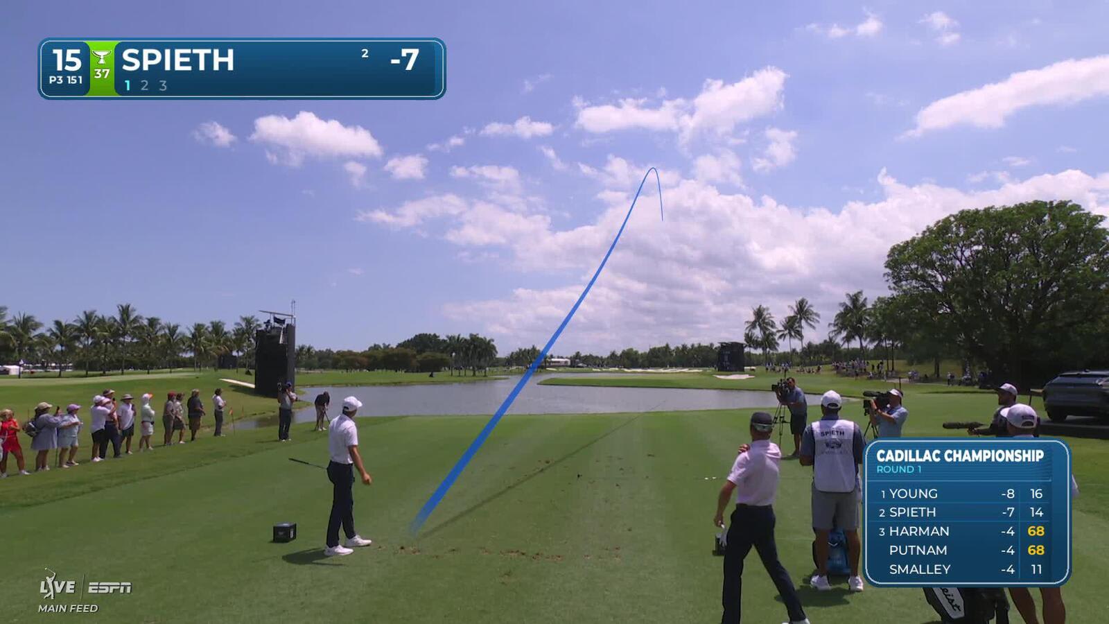 Jordan Spieth hits tee shot to 3 feet, sets up birdie on No. 15 at Cadillac