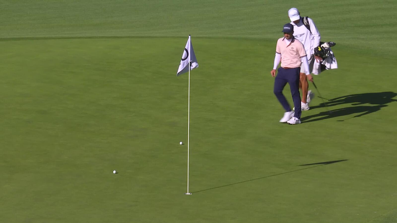 Max Homa sinks 14-foot birdie putt on No. 10 at The Genesis