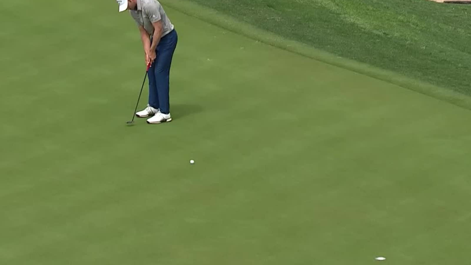 Sam Burns sinks 22-foot eagle putt on No. 17 at Valero