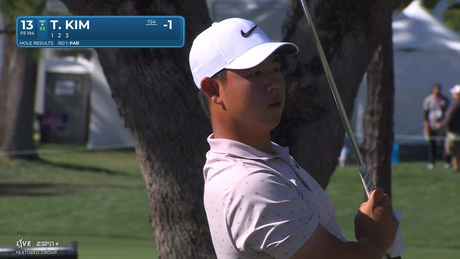 Tom Kim drains 12-foot birdie putt from fringe at Valspar