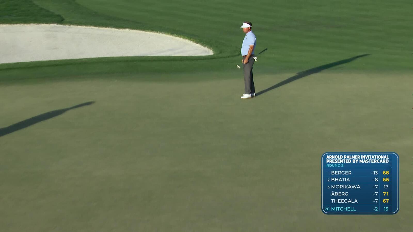 Keith Mitchell sinks 51-foot birdie putt on No. 15 at Arnold Palmer
