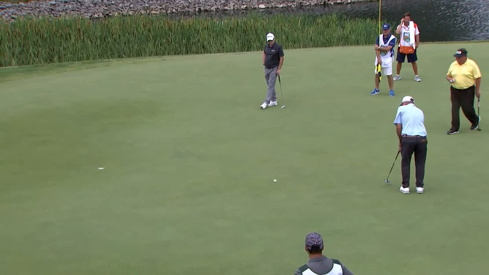 Dicky Pride rolls in putt for birdie at DICK'S