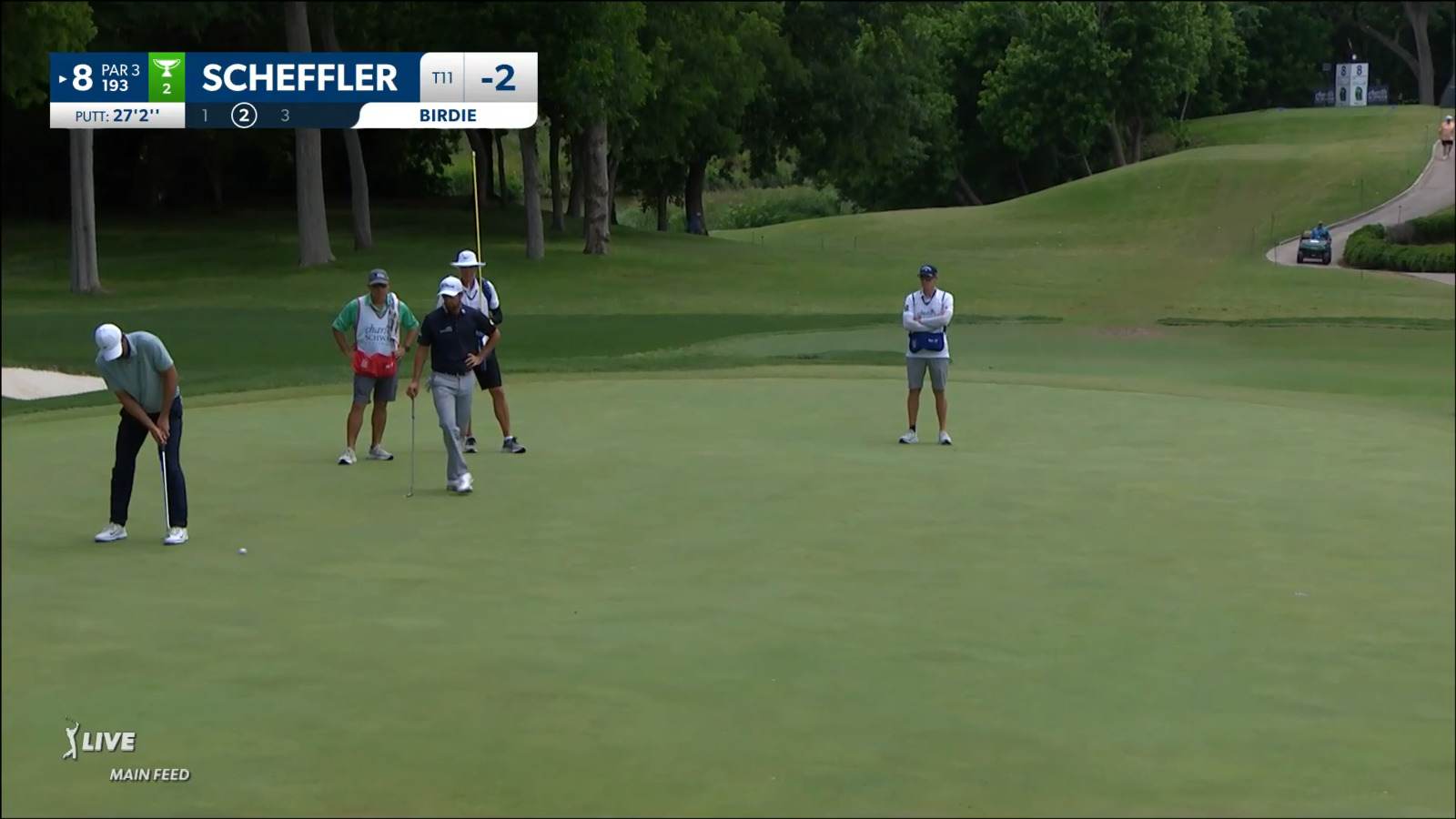 Scottie Scheffler sends in 27-footer for birdie at Charles Schwab