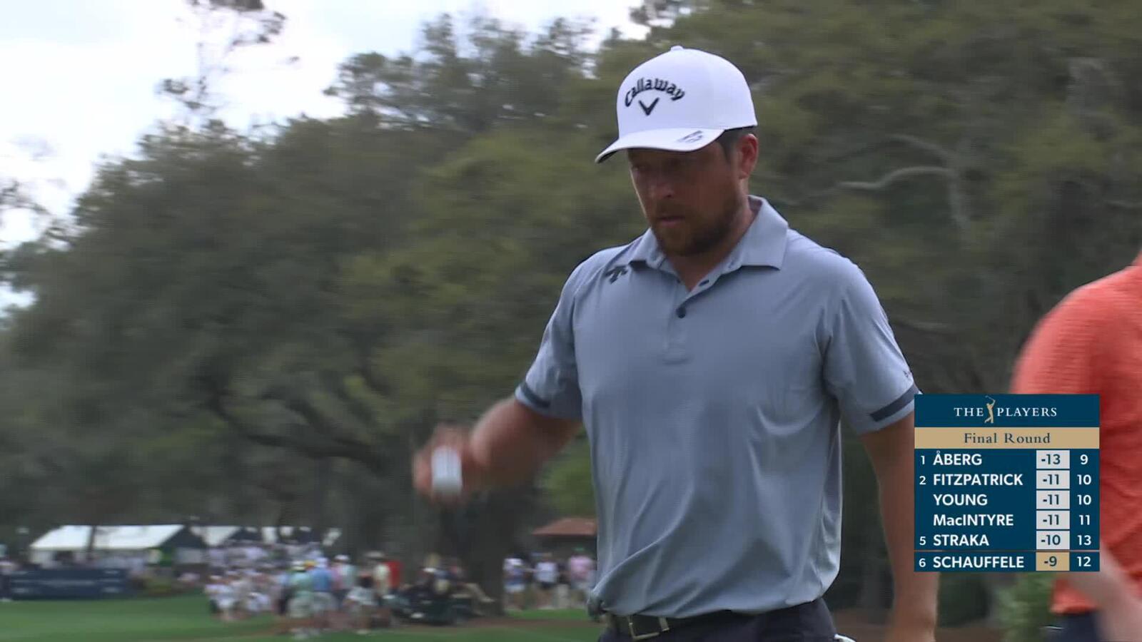 Xander Schauffele sinks 15-foot birdie putt on No. 12 at THE PLAYERS