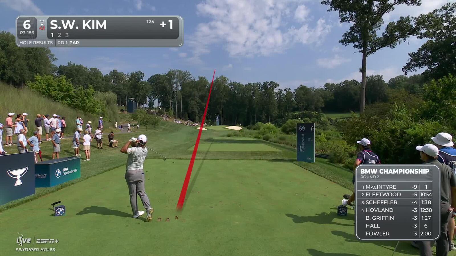 Si Woo Kim sinks a 32-foot birdie putt at BMW Championship