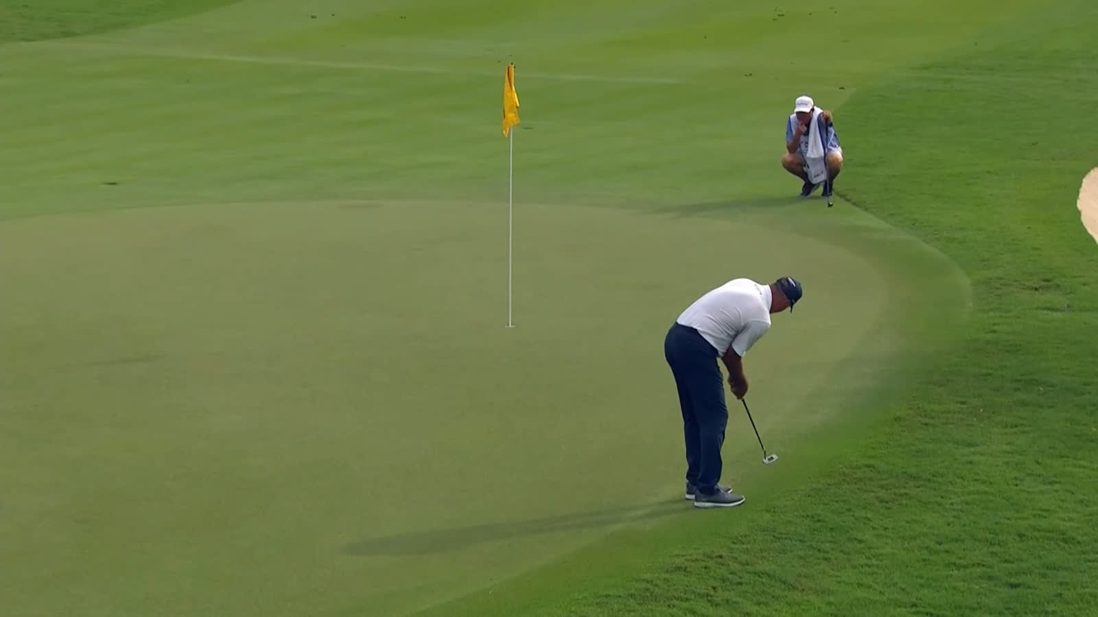 Matt Kuchar's slow-rolling birdie putt from the rough at World Wide Technology