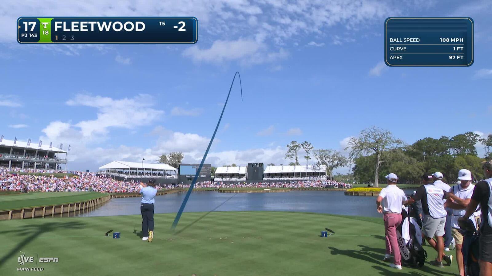 Tommy Fleetwood sinks 24-foot birdie putt on No. 17 at THE PLAYERS