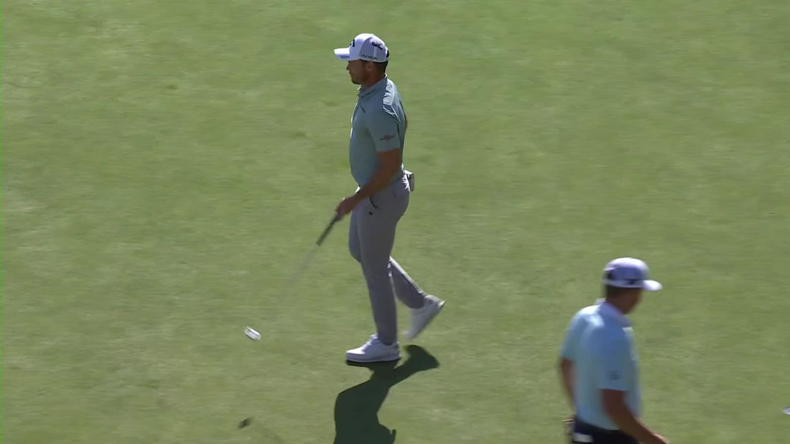 Luke List nearly holes out eagle on 72nd hole at Genesis