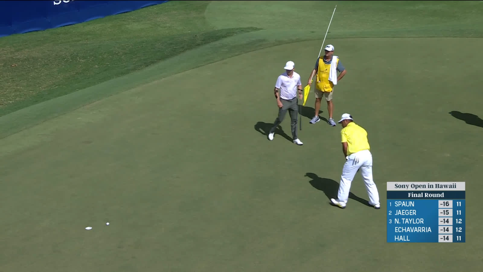 Hideki Matsuyama walks in eagle putt to finish his round at Sony Open