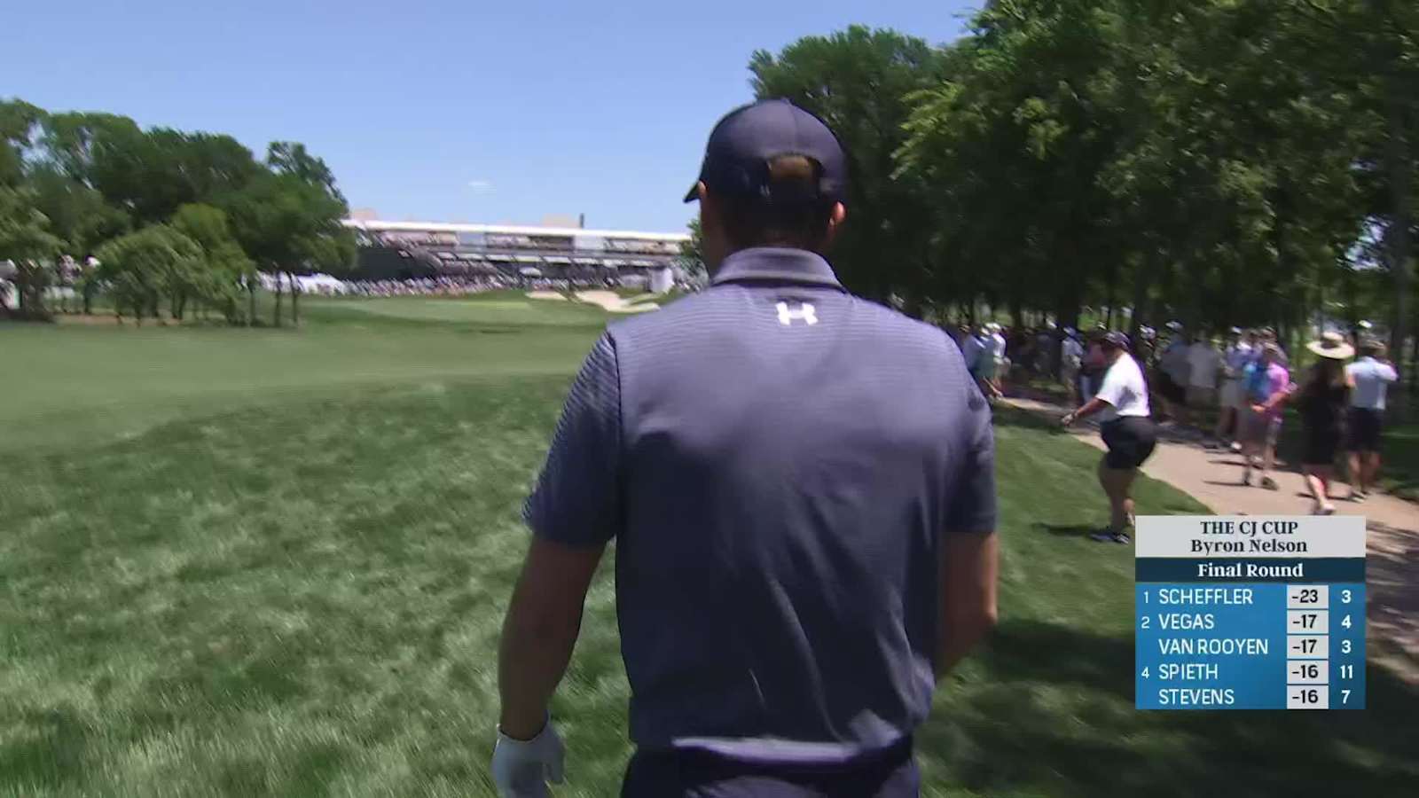 Jordan Spieth chips in for seventh birdie in final round on No. 12 at THE CJ CUP