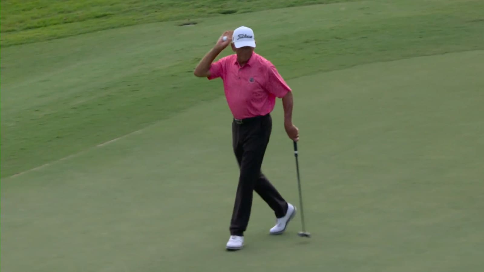 Reed Hughes sticks approach to set up birdie at Sanderson Farms