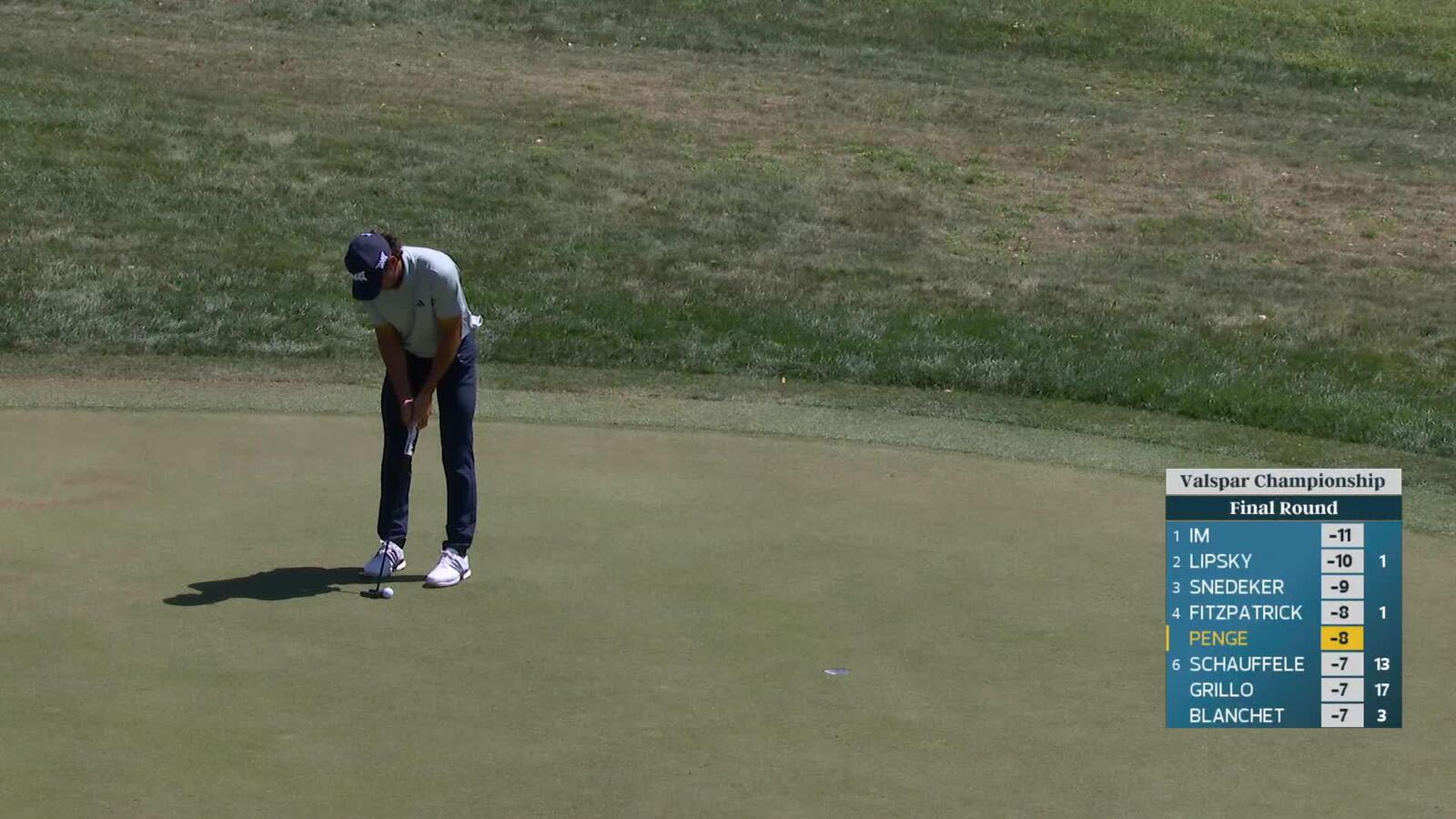 Marco Penge pours in 7-foot birdie putt on No. 1 at Valspar