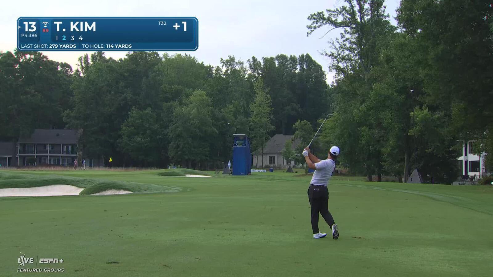 Tom Kim rolls in birdie putt at Wyndham