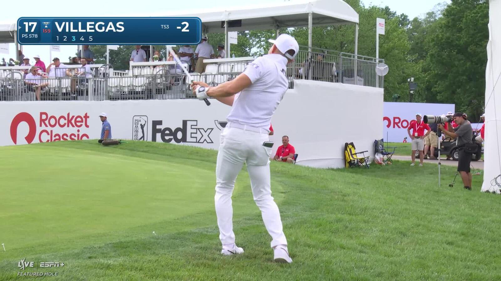 Camilo Villegas makes birdie on No. 17 at Rocket Classic