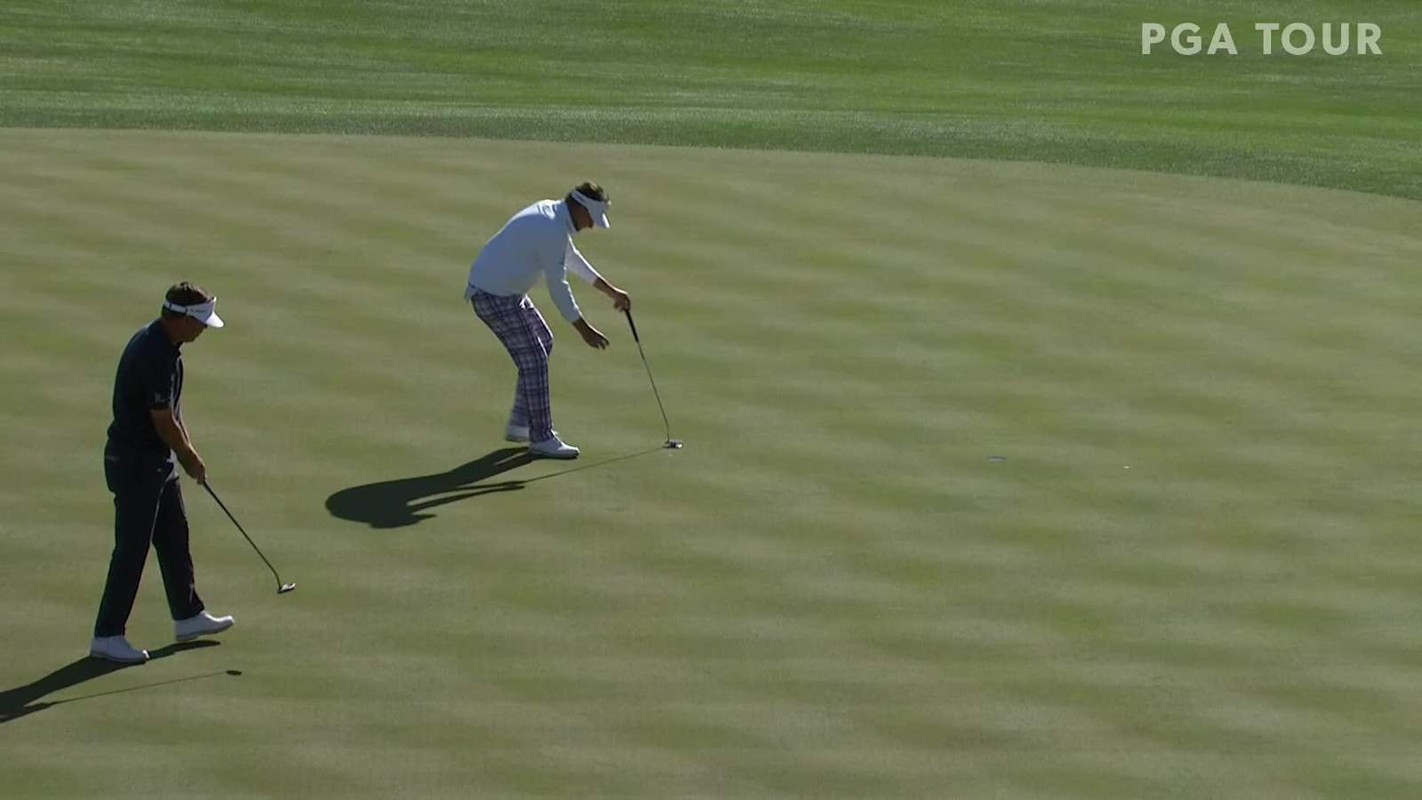 Keith Mitchell drains 22-footer for birdie at THE CJ CUP