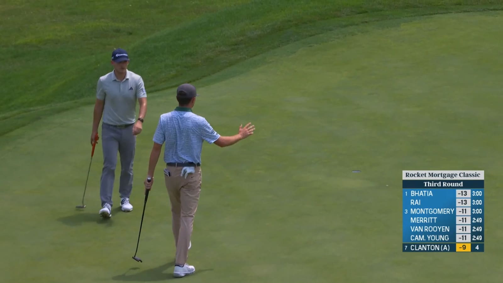 Luke Clanton curls in a 20-foot birdie putt at Rocket Mortgage