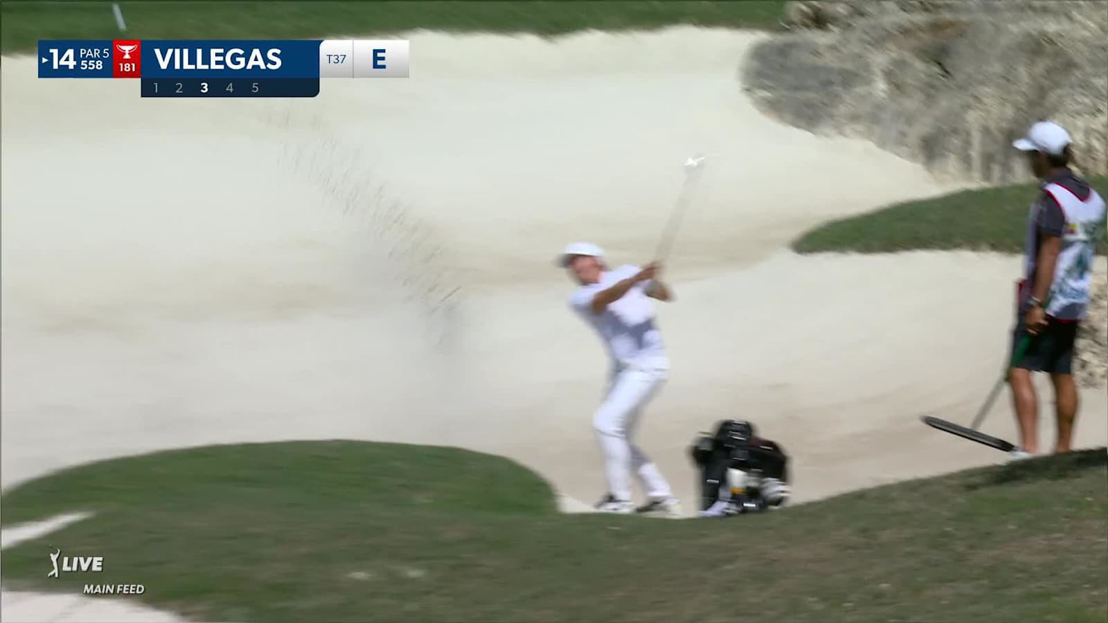 Camilo Villegas makes birdie on No. 14 at Valero