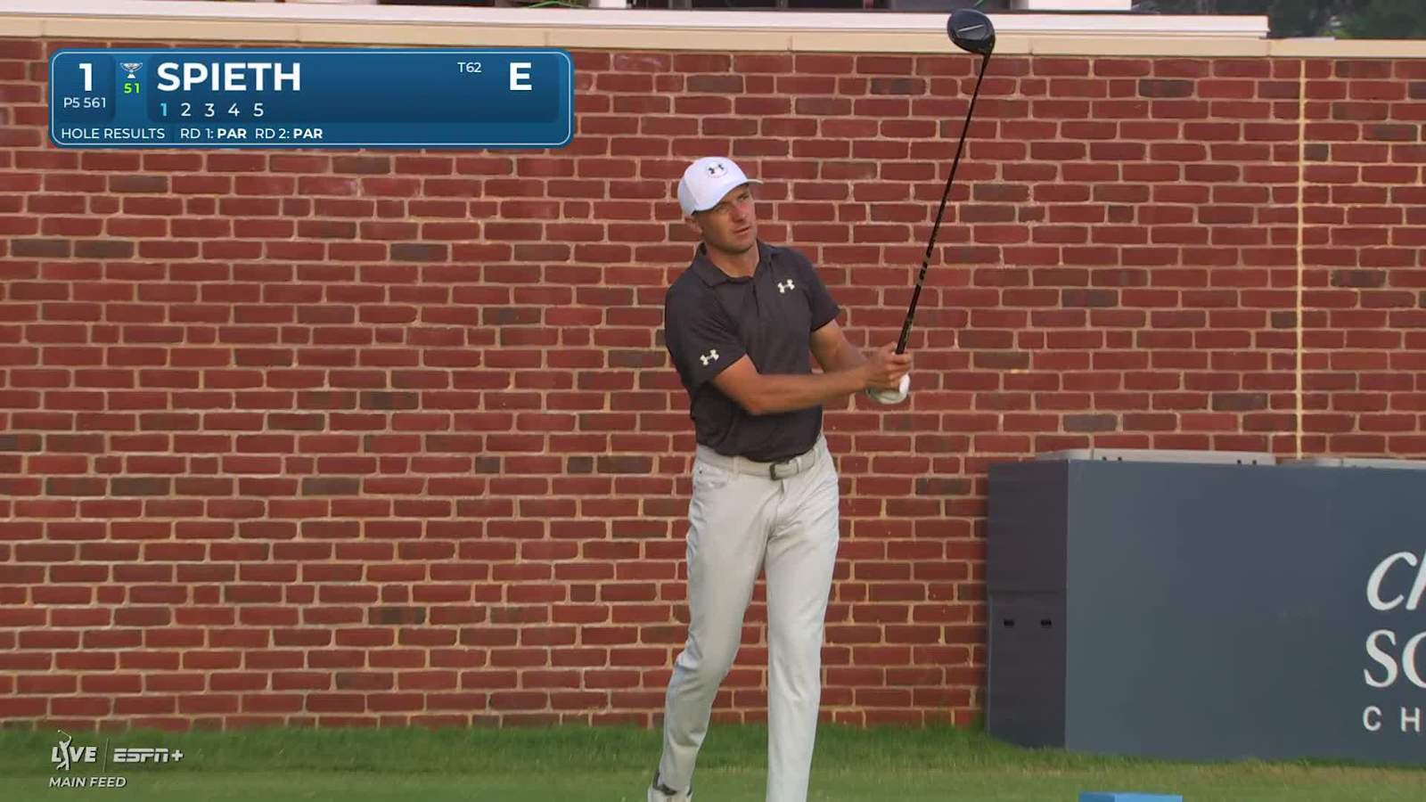 Jordan Spieth holes out from bunker for eagle at Charles Schwab