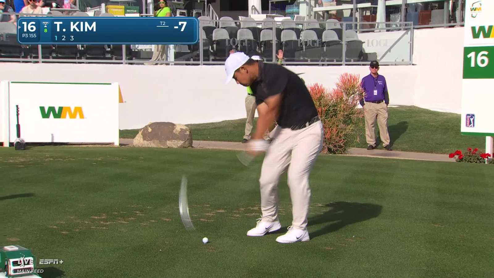 Tom Kim runs tee shot tight to set up birdie at WM Phoenix Open