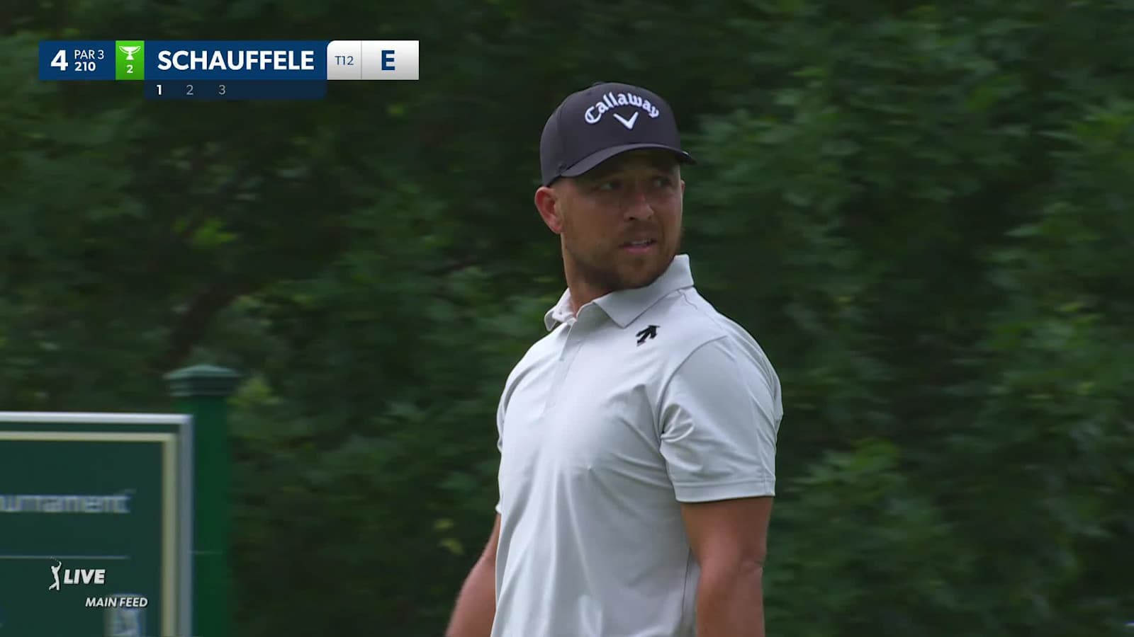 Xander Schauffele rolls in 32-footer for birdie at the Memorial