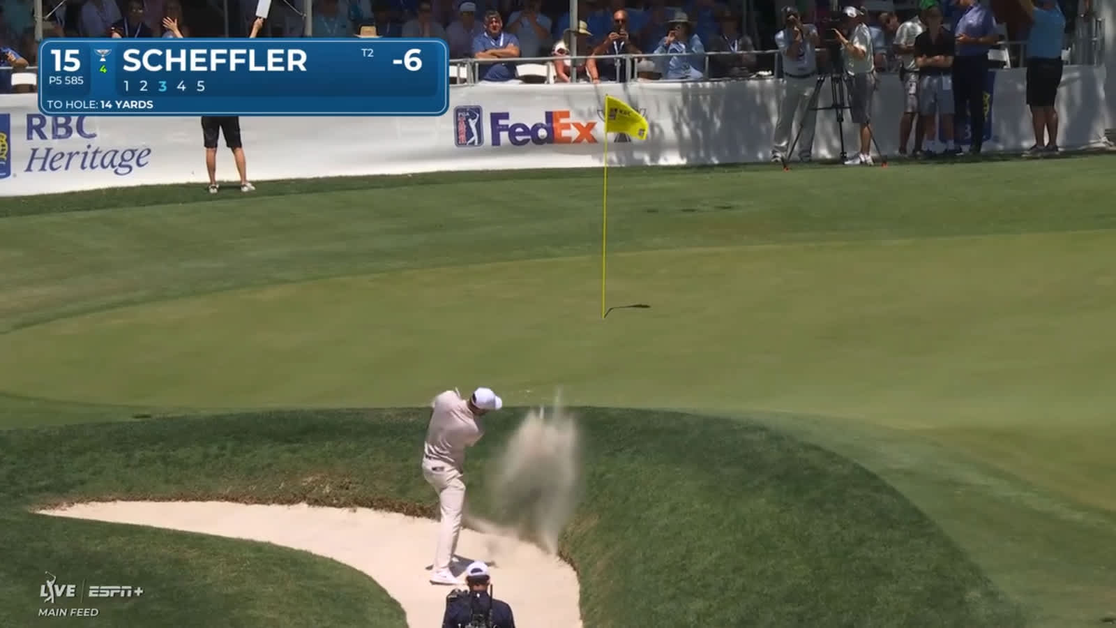 Scottie Scheffler card birdie to tie lead at RBC Heritage
