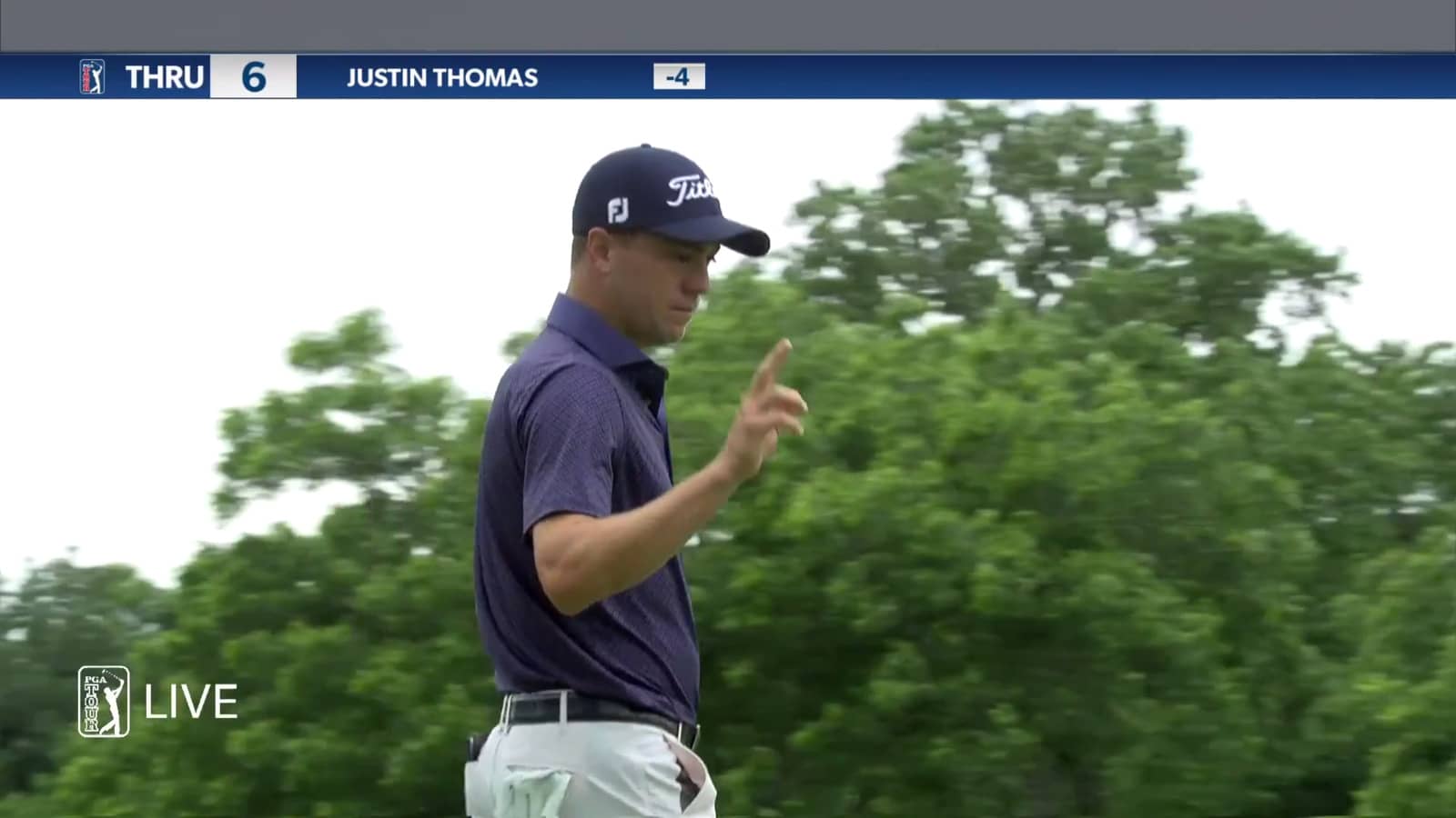 Justin Thomas sink 15-foot birdie putt at Charles Schwab