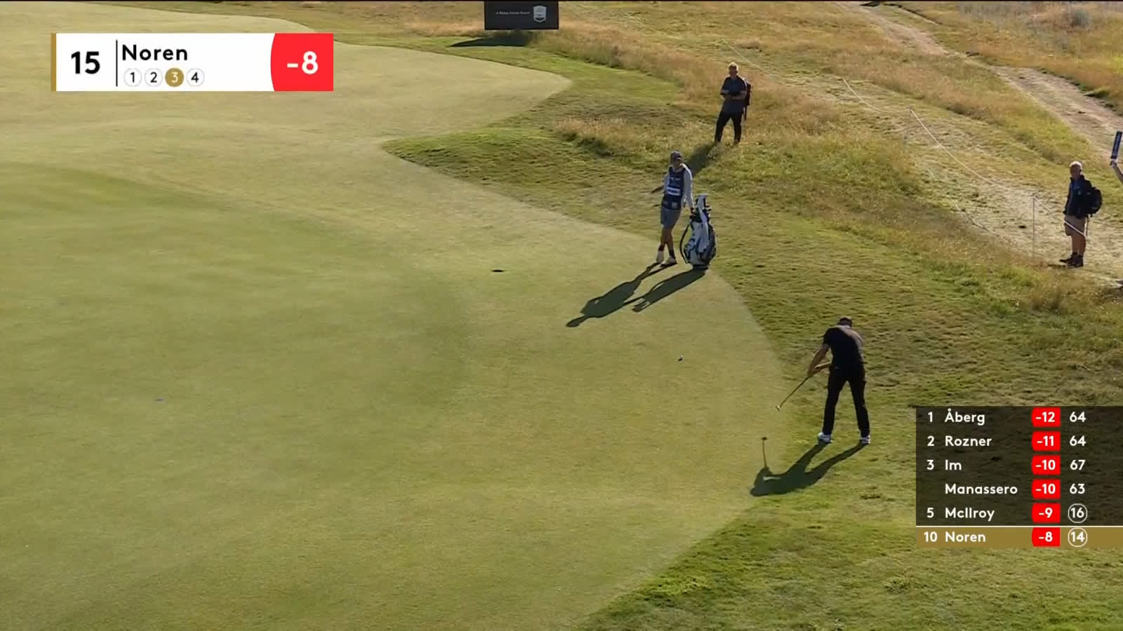 Alex Noren trickles in putt from off green to make birdie at Genesis Scottish Open