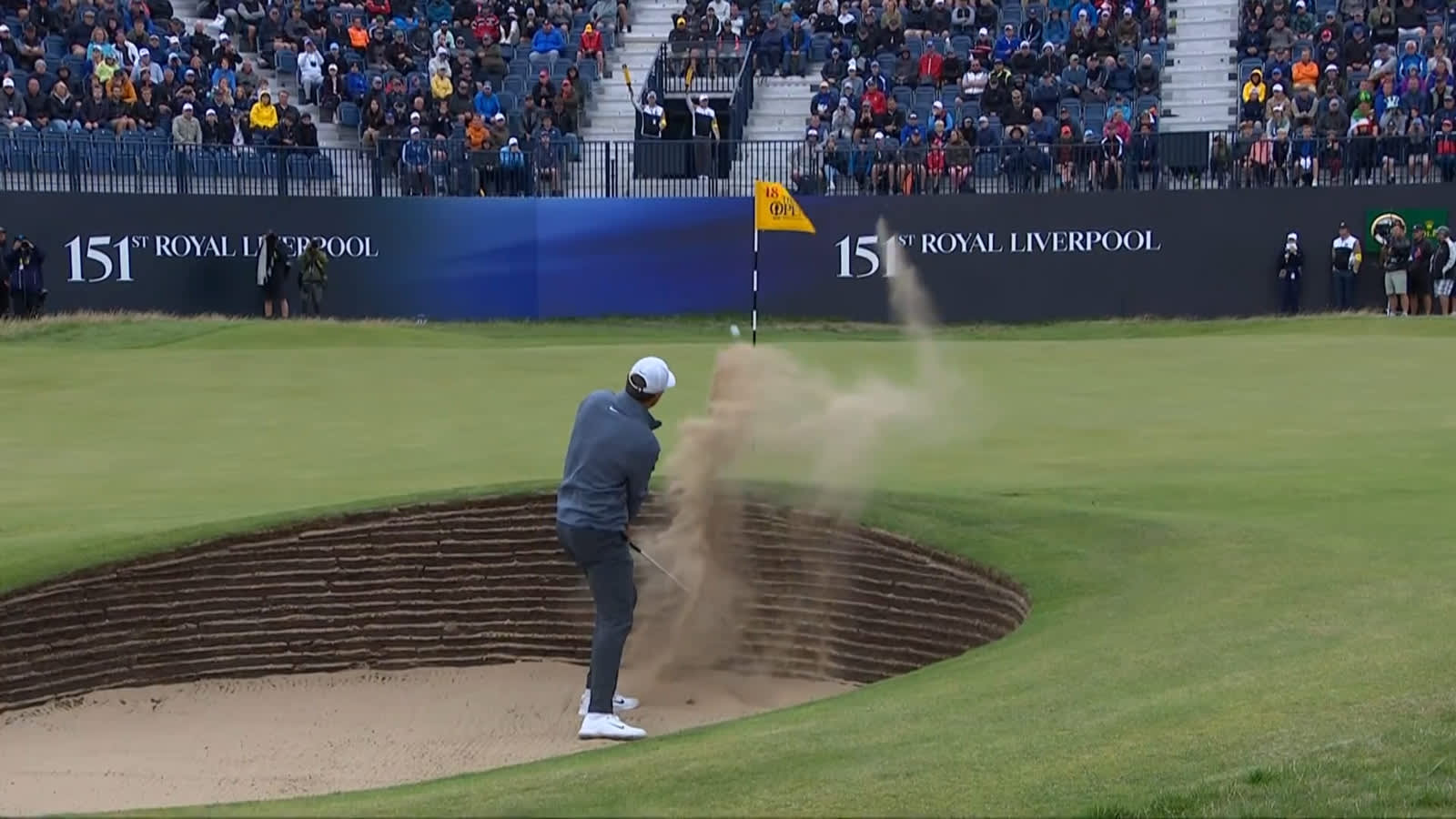 Scottie Scheffler catches a lucky break at The Open