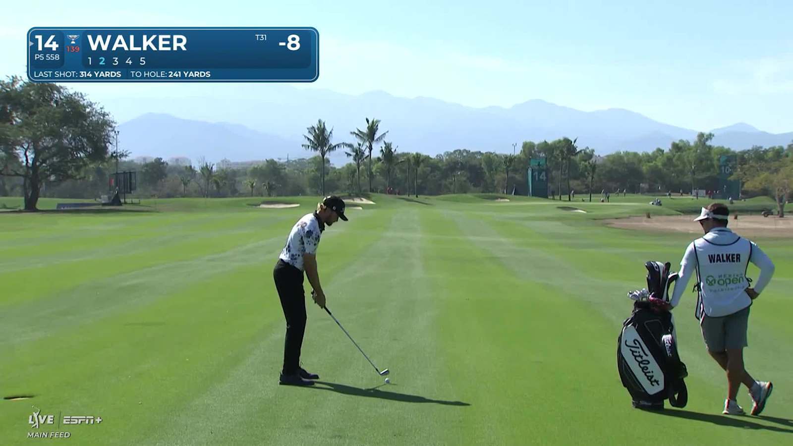 Danny Walker reaches in two to set up birdie at Mexico Open
