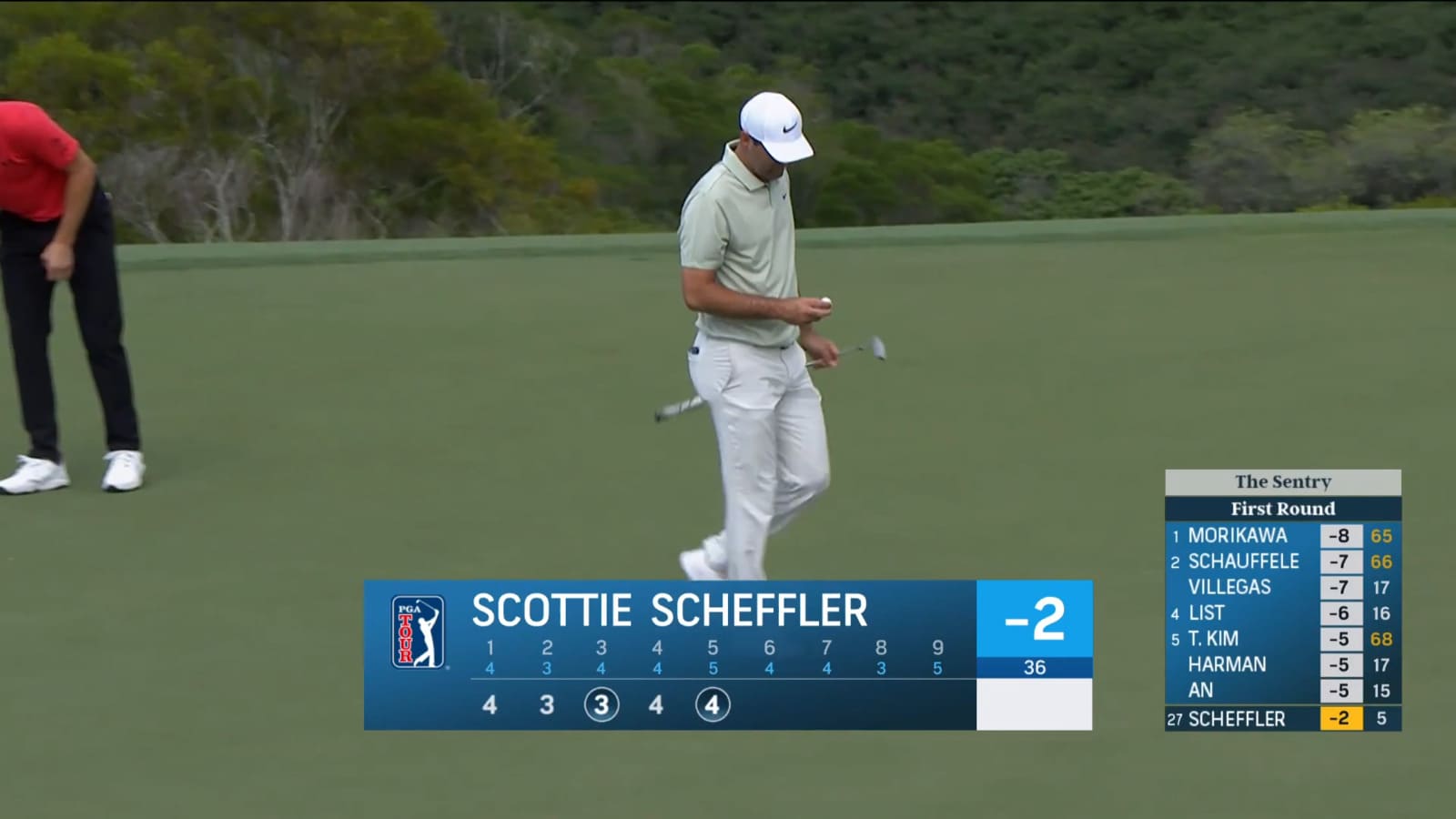 Scottie Scheffler reaches in two leading to birdie at Sentry