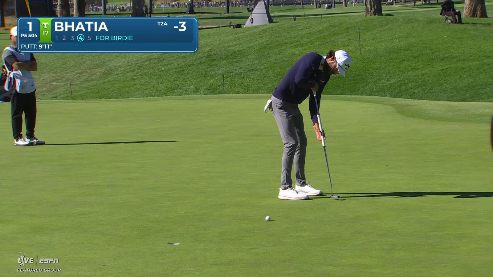 Akshay Bhatia sinks 10-foot birdie putt on No. 1 at The Genesis