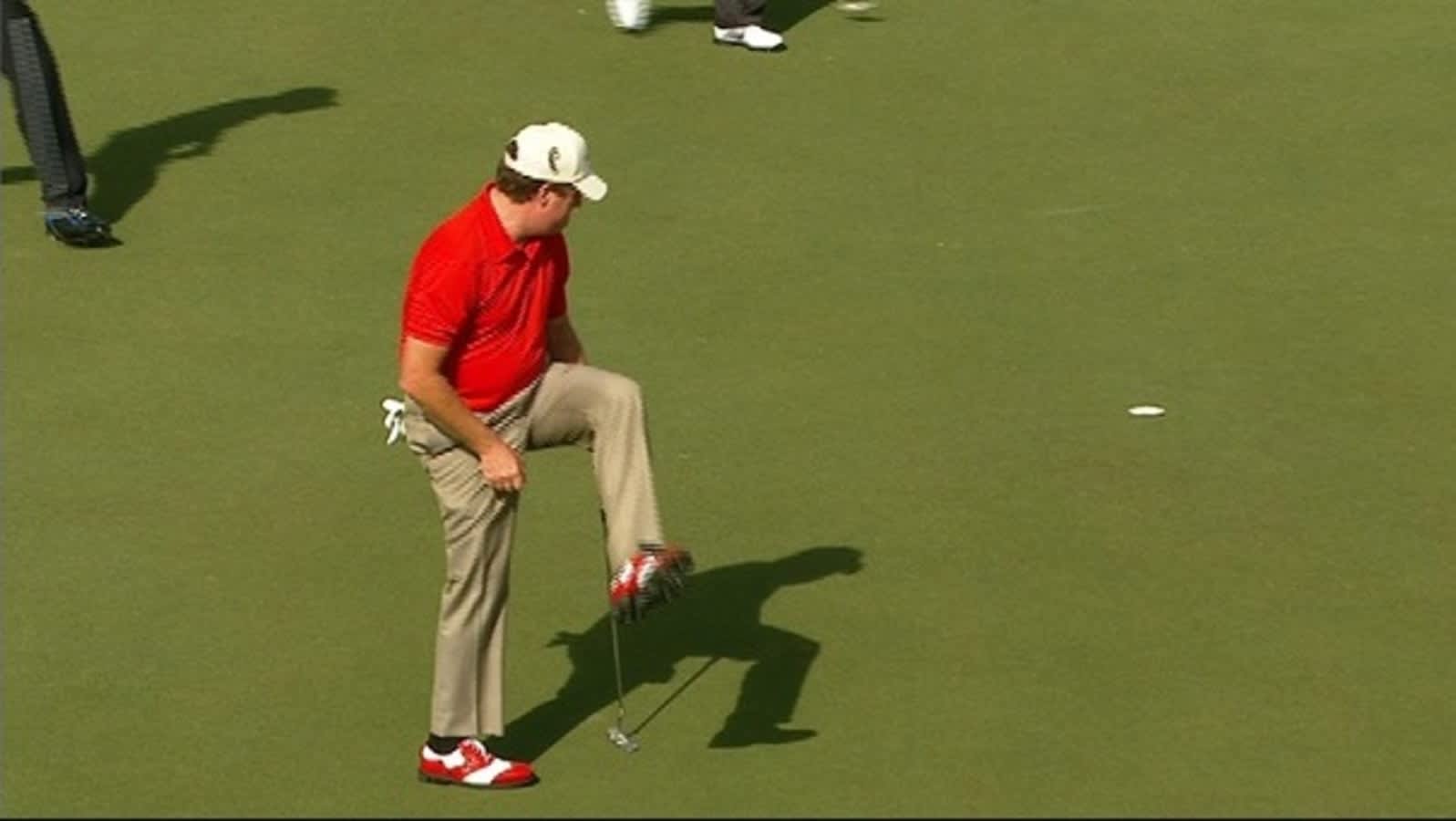 Elkington birdies No. 18 in Round 2 of PNC Father-Son