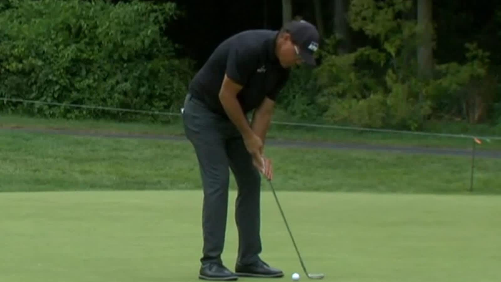 Phil Mickelson explains pause in putting stroke during the Memorial Tournament