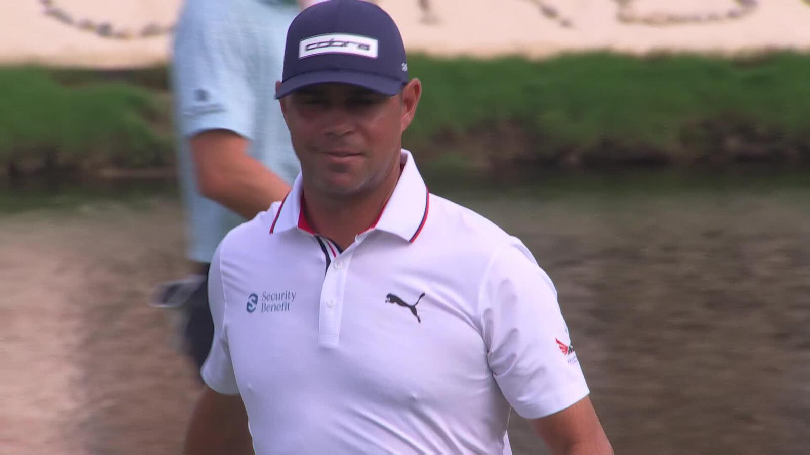 Gary Woodland makes birdie on No. 15 at Wyndham