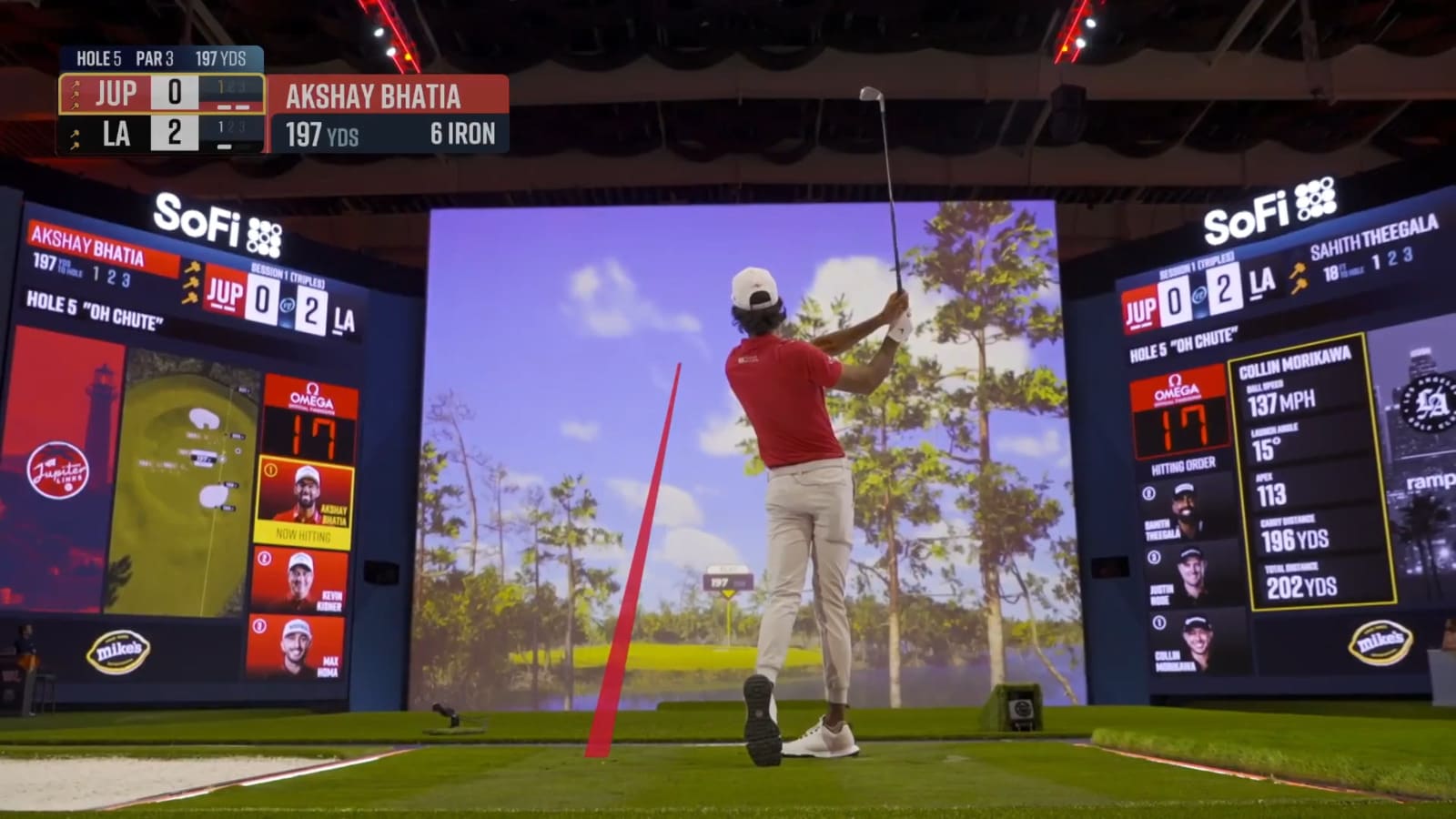 Akshay Bhatia throws a dart for Jupiter Links at TGL